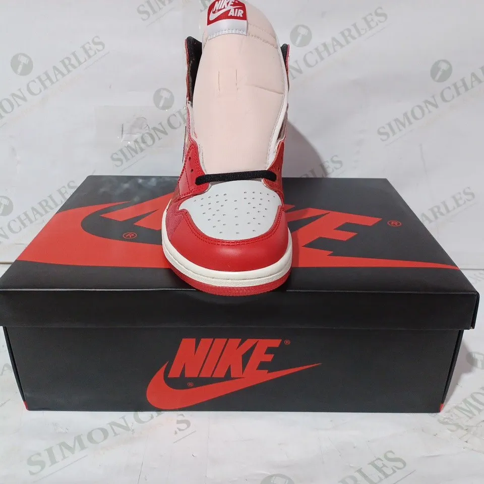 BOXED PAIR OF NIKE SIR JORDAN RETRO HIGH SHOES IN RED/MULTICOLOUR UK SIZE 7.5