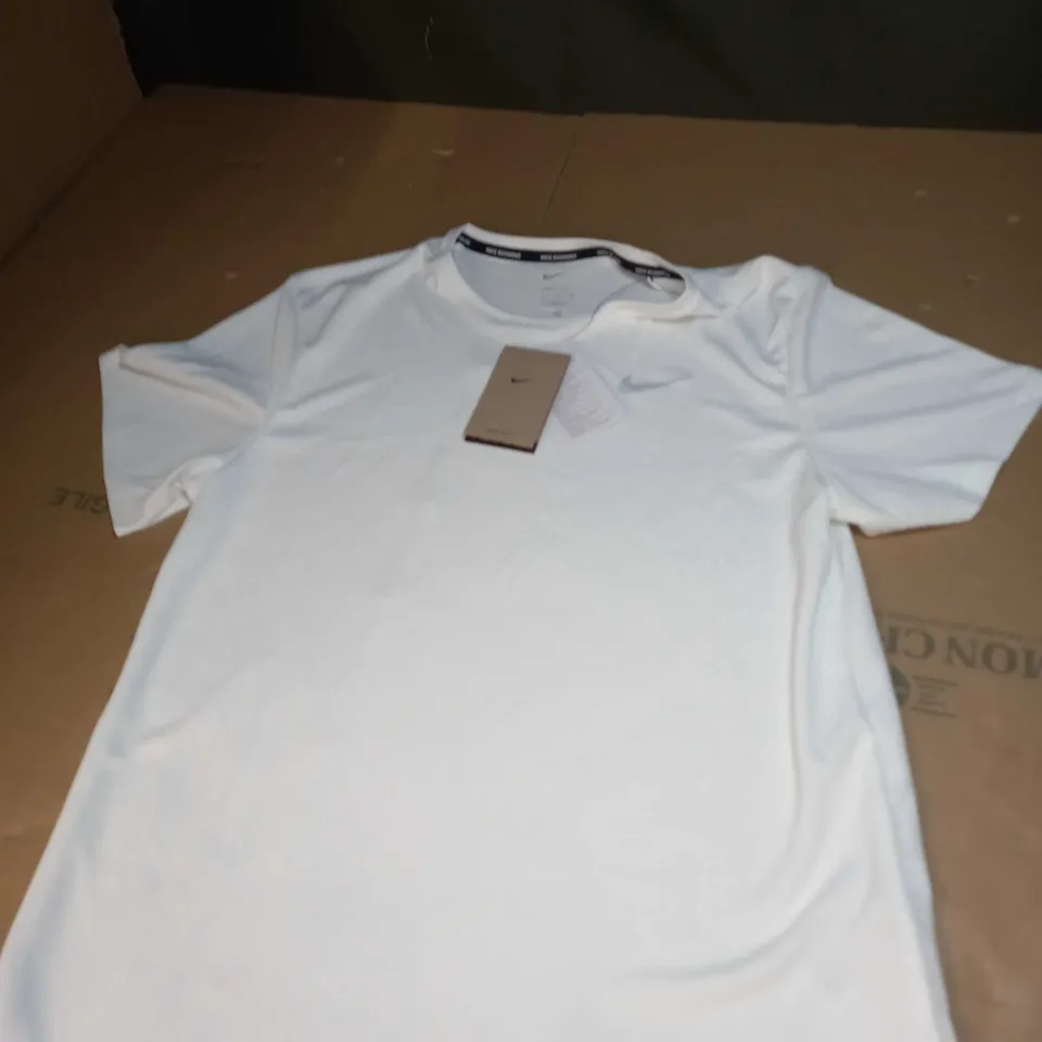 MENS NIKE DRI-FIT T-SHIRT SIZE S