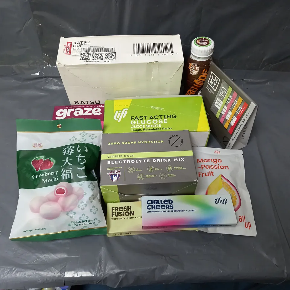 APPROXIMATELY 10 ASSORTED FOOD & DRINK ITEMS TO INCLUDE - YUKATA KATSU CURRY SAUCE - LMNT ELECTROLYTE DRINK MIX - AIR UP MANGO PASSIONFRUIT POD - ETC