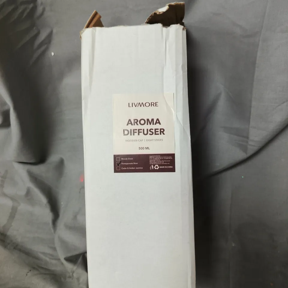 LIVMORE AROMA DIFFUSER – 500ML WITH WOODEN CAP AND EIGHT STICKS (BOXED). POMEGRANATE ROSE