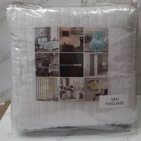 BAGGED MADISON PARK DOUBLE BED SPREAD -WHITE-