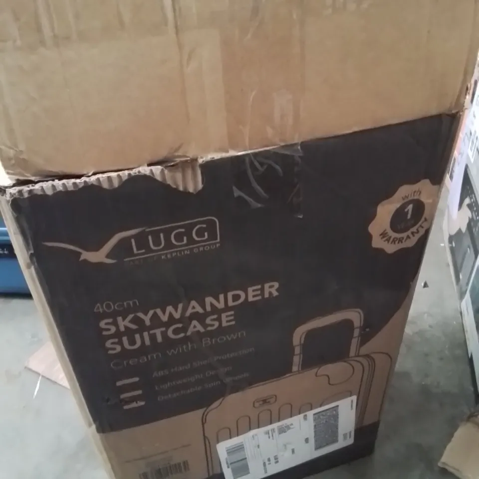BOXED LUGG 40CM SKYWANDER SUITCASE CREAM WITH BROWN 