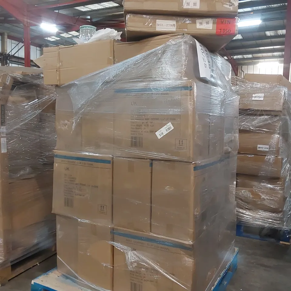 PALLET CONTAINING APPROXIMATELY 600x CERAMIC CLIP LID 500ML JARS AND OTHER ASSORTED ITEMS