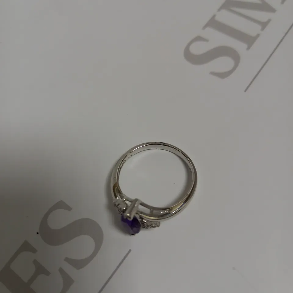 DESIGNER 9CT WHITE GOLD AMETHYST & DIAMOND RING