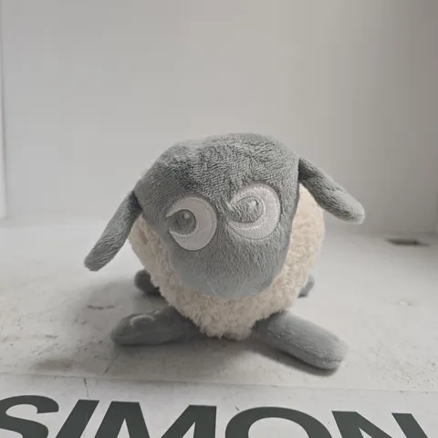 EWAN DELUXE PLUSH SHEEP TOY β GREY HEAD, WHITE FLUFFY BODY