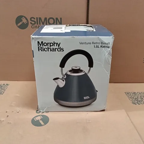 BOXED MORPHY RICHARDS VENTURE RETRO 100335 TRADITIONAL KETTLE - BASALT
