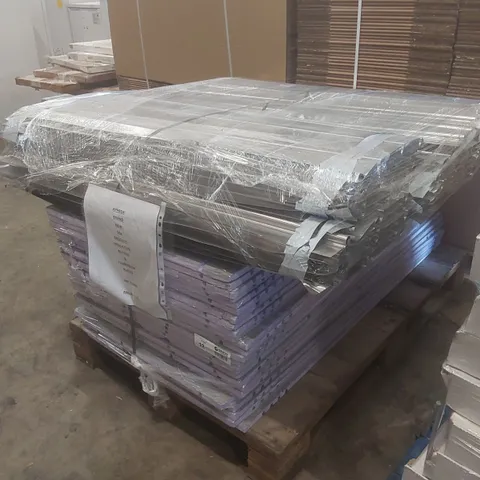 PALLET CONTAINING APPROXIMATELY 50x GROOVED INSULATION BOARDS & ALUMINIUM PLATES