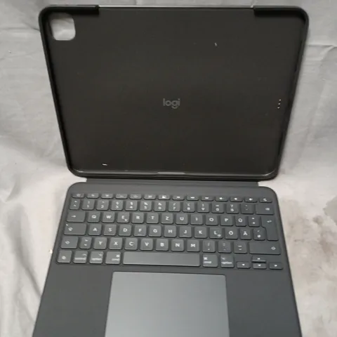 BOXED LOGITECH COMBO TOUCH IPAD TABLET KEYBOARD CASE - GERMAN LAYOUT 