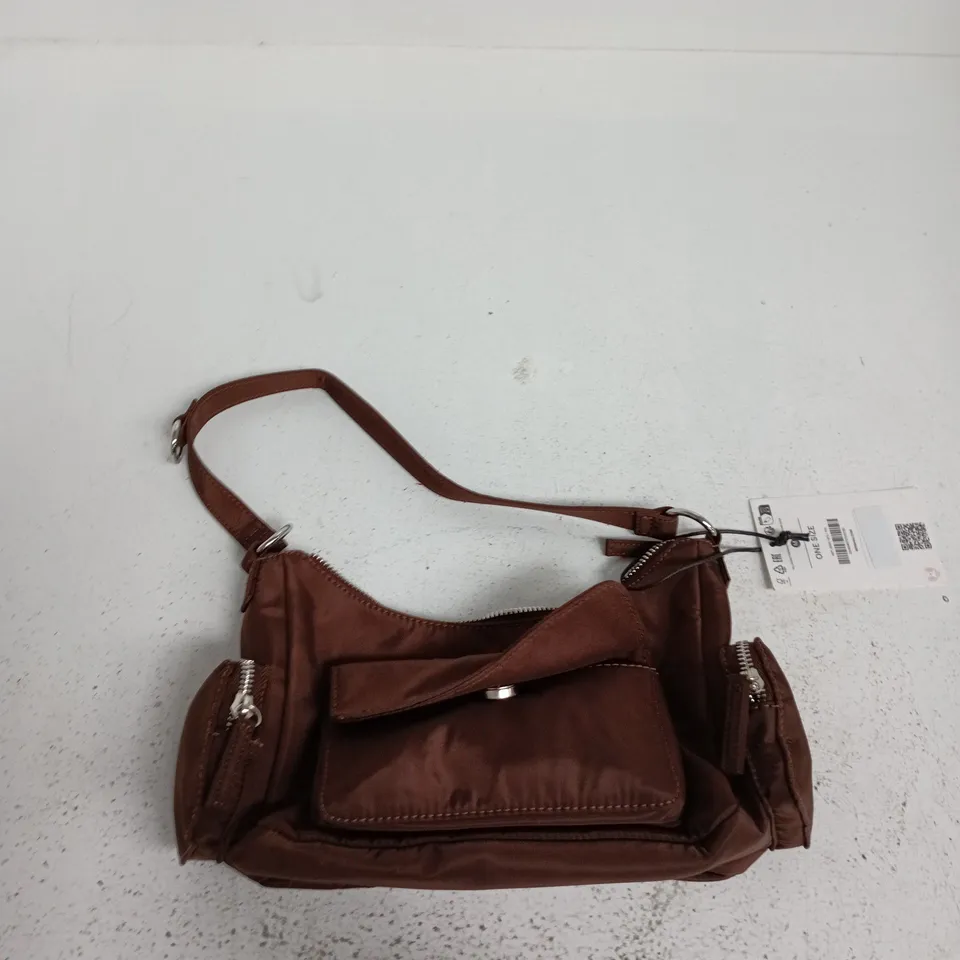 BERSHKA BROWN CROSSBODY BAG WITH ZIP POCKETS