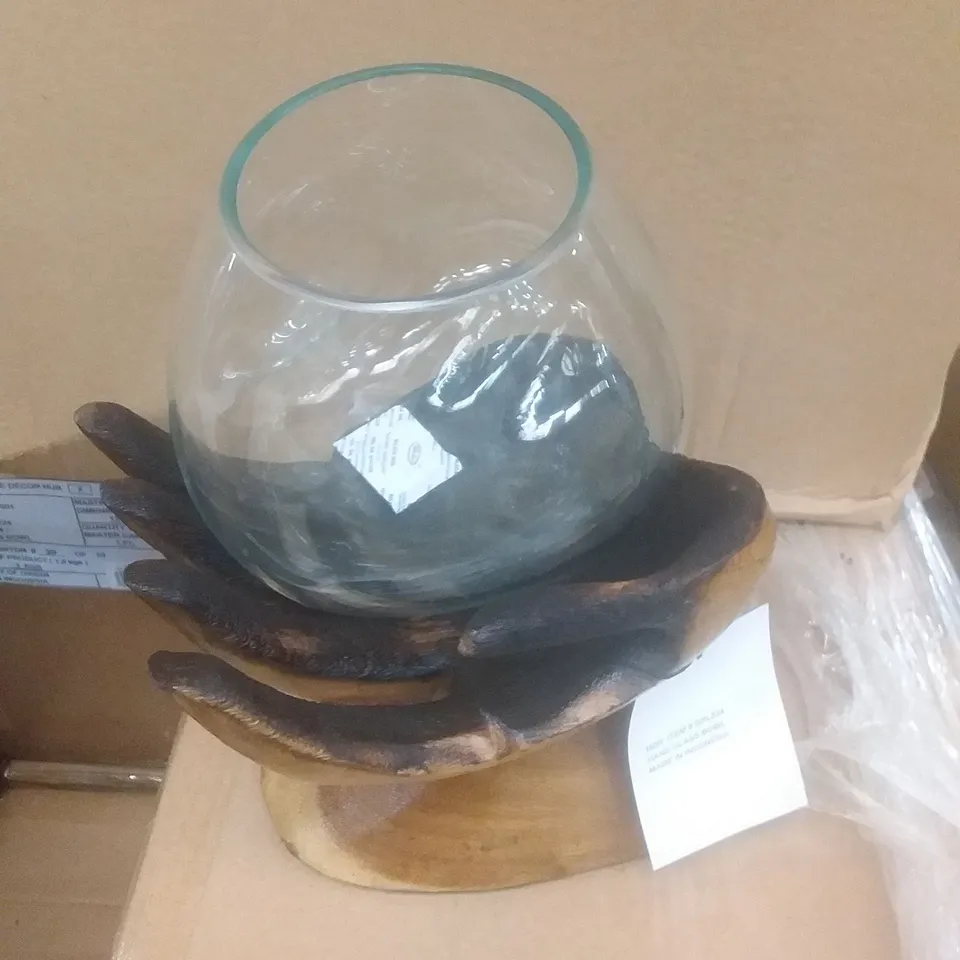 BRAND NEW BOXED HAND GLASS BOWL