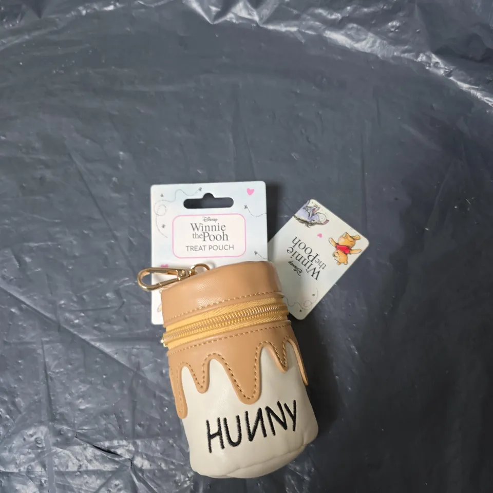 DISNEY WINNIE THE POOH HUNNY TREAT POUCH WITH KEYRING