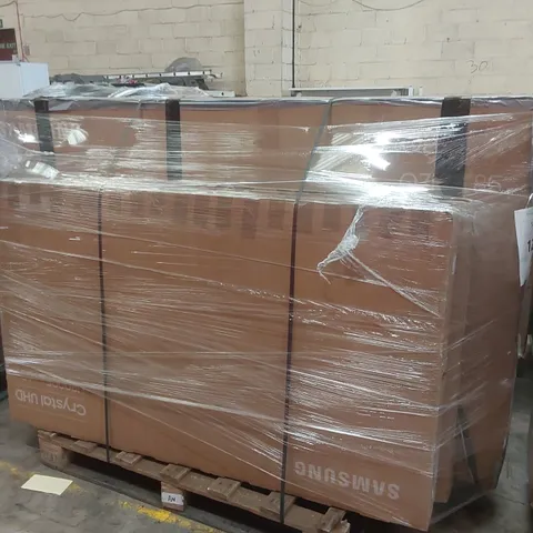 PALLET CONTAINING A LARGE QUANTITY OF ASSORTED DAMAGED TVs