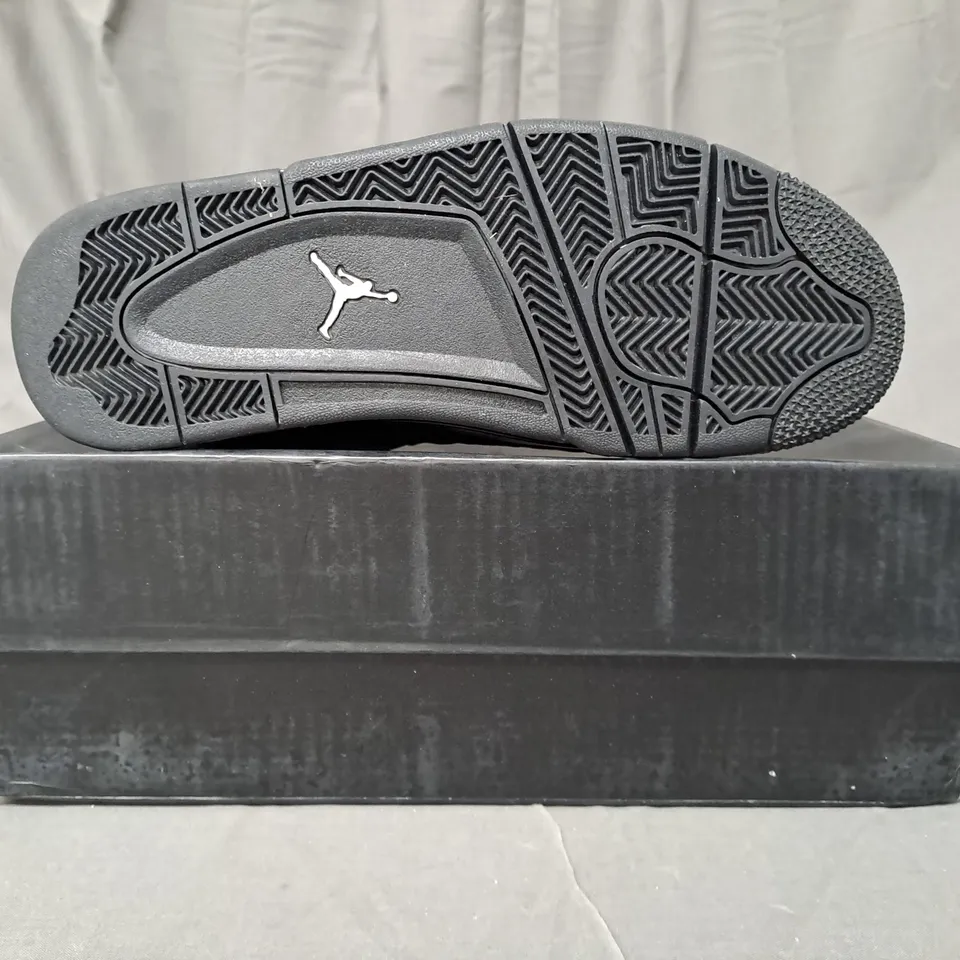 BOXED PAIR OF NIKE AIR JORDAN 4 RETRO SHOES IN BLACK UK SIZE 8
