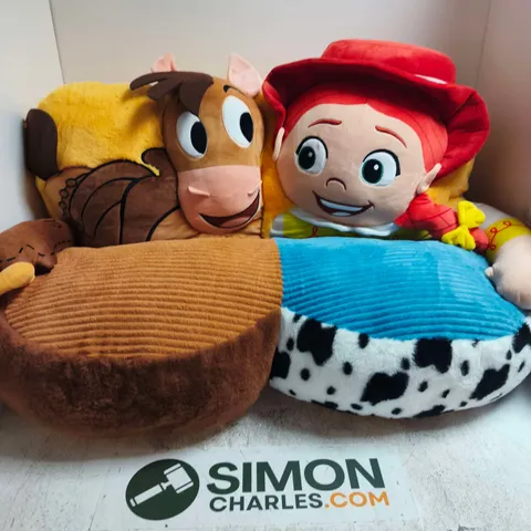 TOY STORY JESSIE & BULLSEYE CHARACTER PLUSH SOFA - COLLECTION ONLY