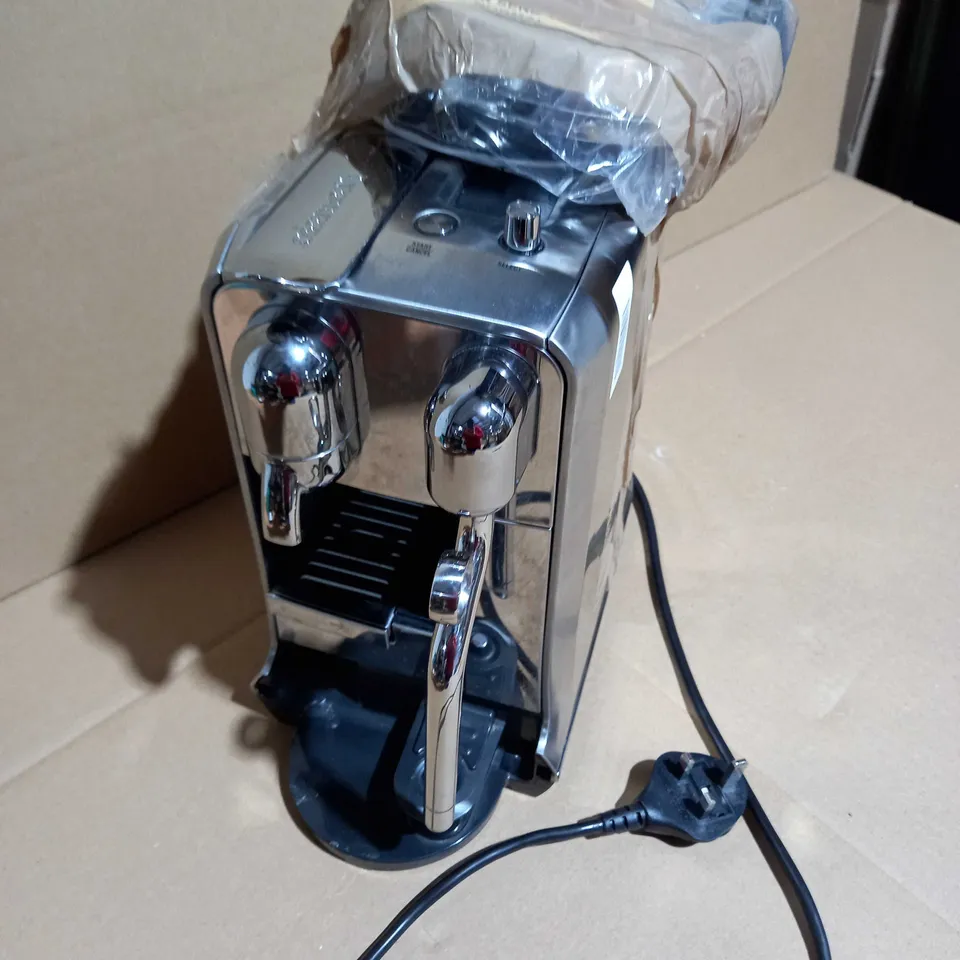 NESPRESSO COFFEE MACHINE