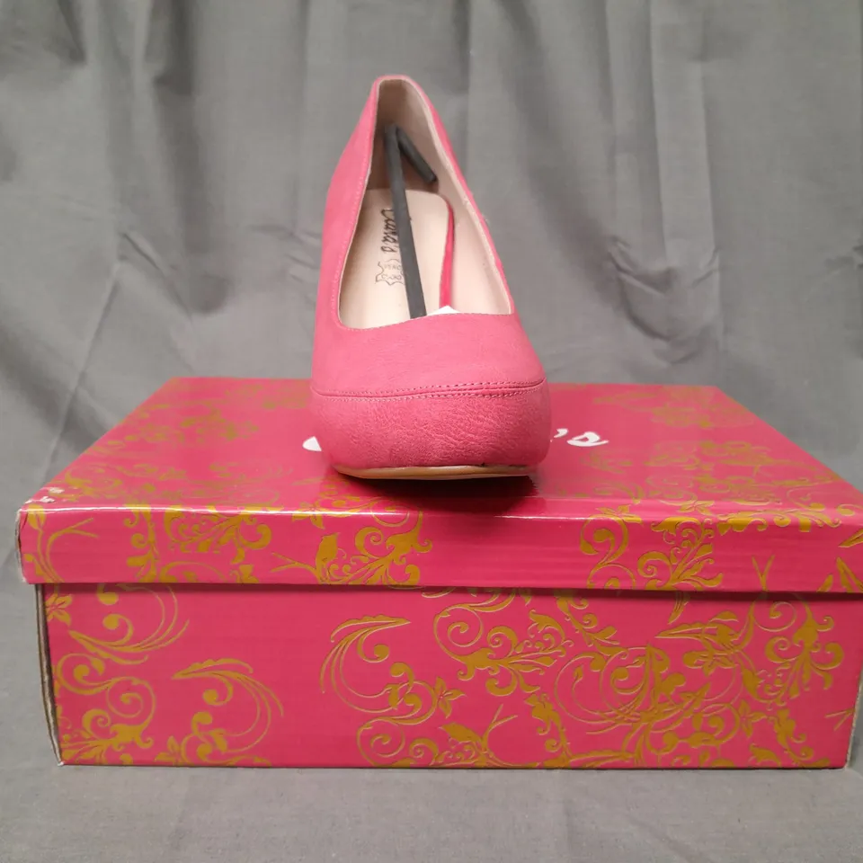 BOXED PAIR OF CLARA'S CLOSED TOE HEELED SHOES IN RED EU SIZE 38