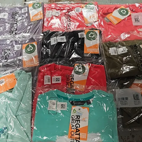 LOT OF 10 ASSORTED BRAND NEW REGATTA T-SHIRTS & IN VARIOUS STYLES, COLOURS AND SIZES