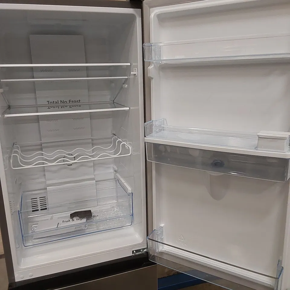 HISENSE FREESTANDING FRIDGE FREEZER IN SILVER, MODEL: RB327N4WCE