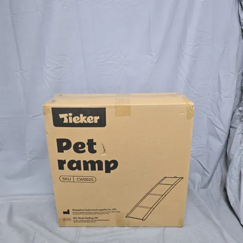 PET RAMP – CW0025