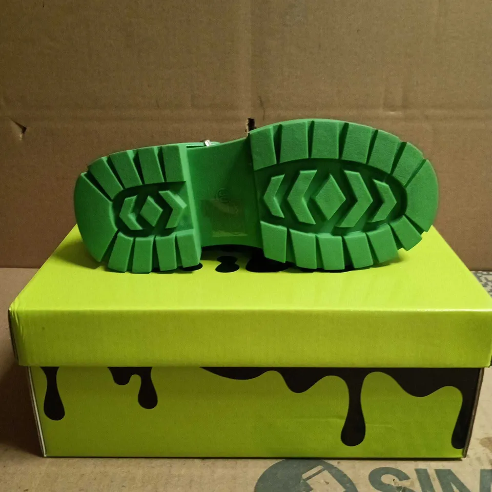 LOI KIDZ LIL TIRA CHEEKY FROG MARY JANE SHOES GREEN SIZE 11