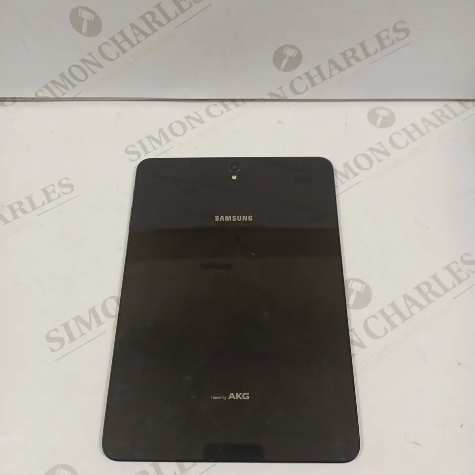 SAMSUNG GALAXY TAB SM-T820