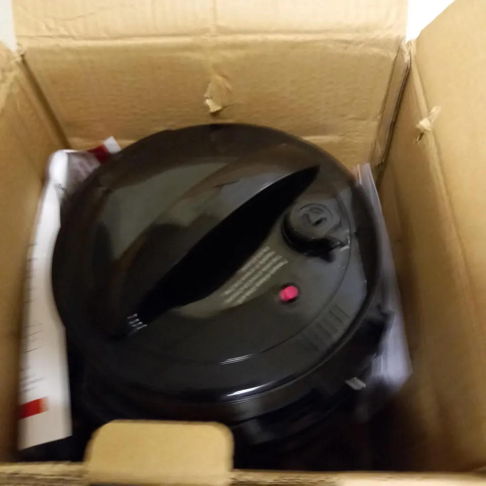 PRESSURE KING PRO DIGITAL PRESSURE COOKER