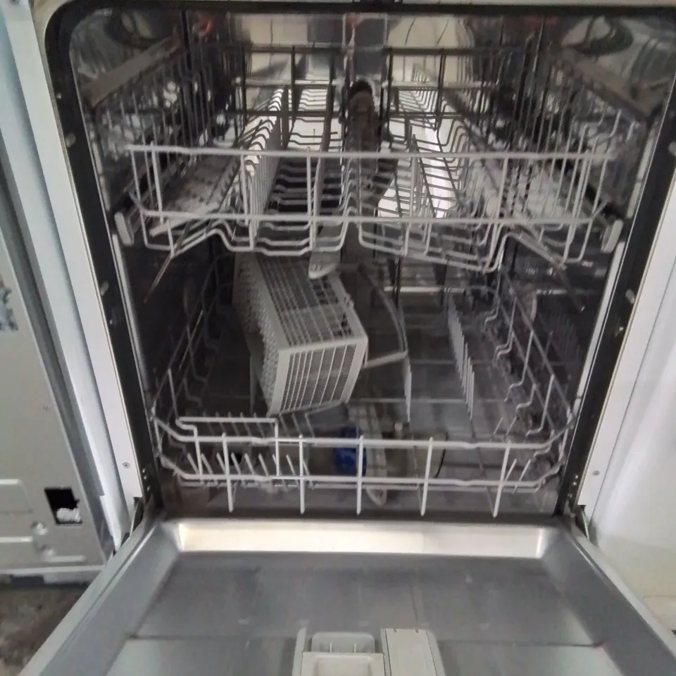 COMFEE FREESTANDING DISHWASHER IN WHITE - (KWH-FD1201P-W)