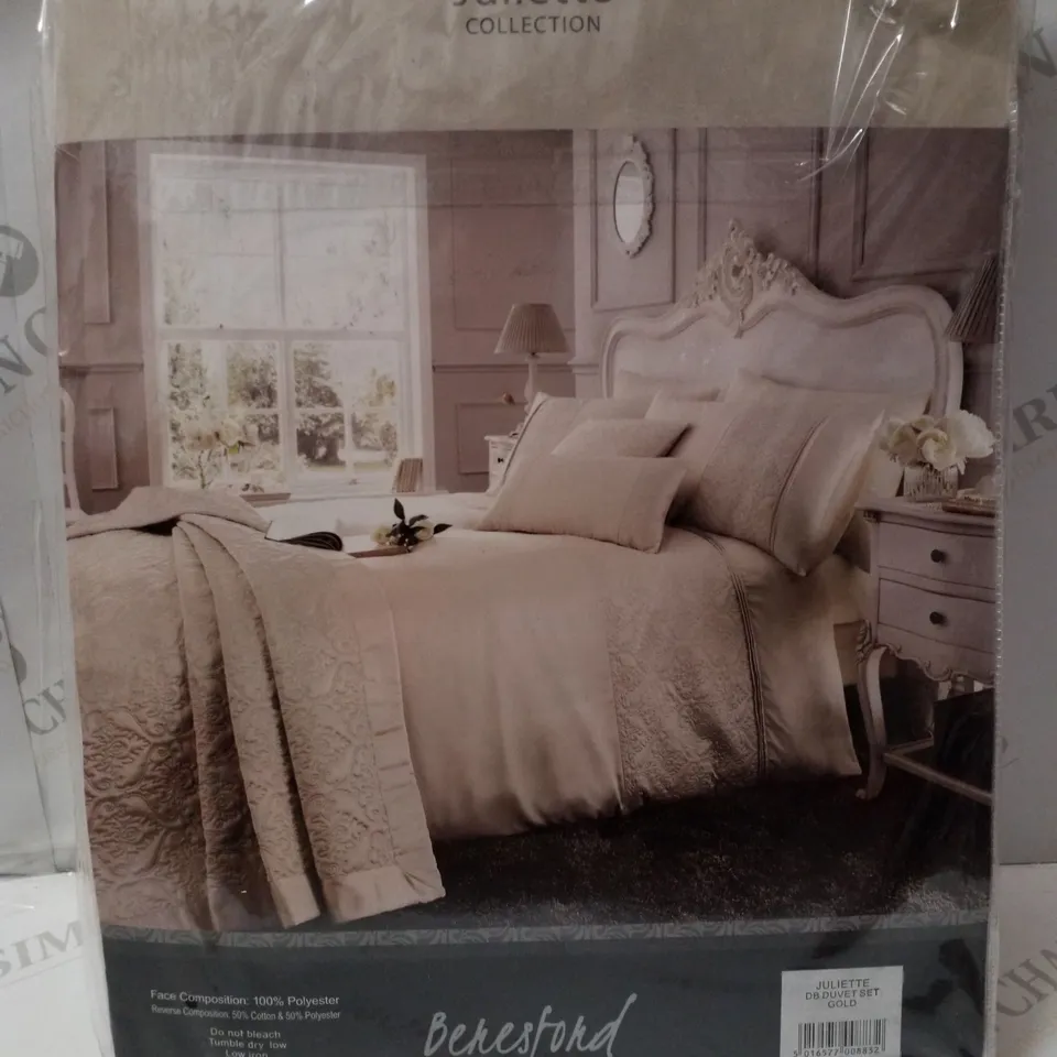BRAND NEW BERESFORD ROBERTS JULIETTE COLLECTION DOUBLE 200×200CM BEDSPREAD SET - GOLD