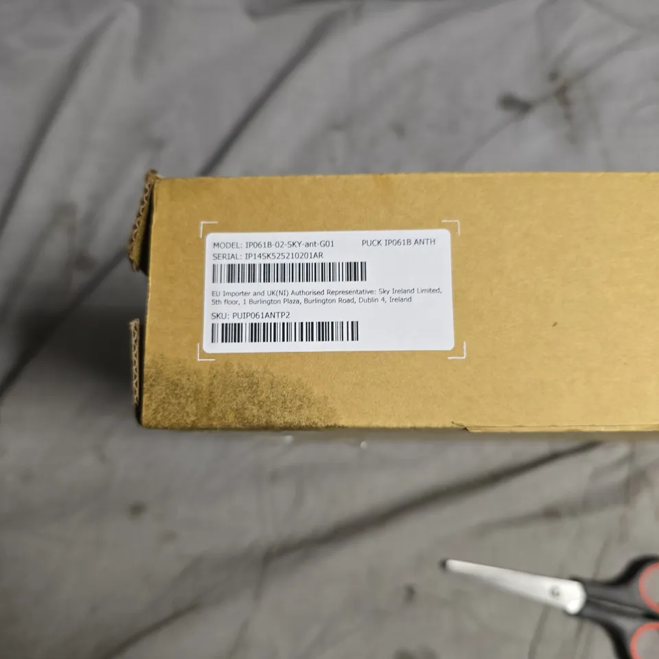 SKY STREAM STREAMING BOX WITH REMOTE – BOXED