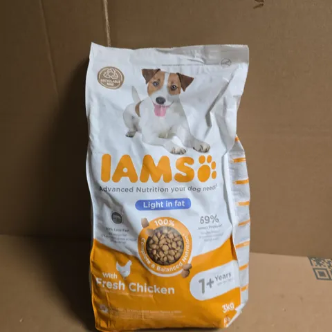 IAMS DOG FOOD - LIGHT IN FAT WITH FRESH CHICKEN, 3KG