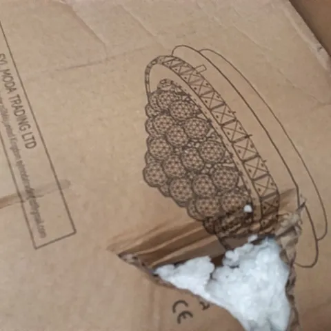 BOXED CEILING LAMP (1 BOX)