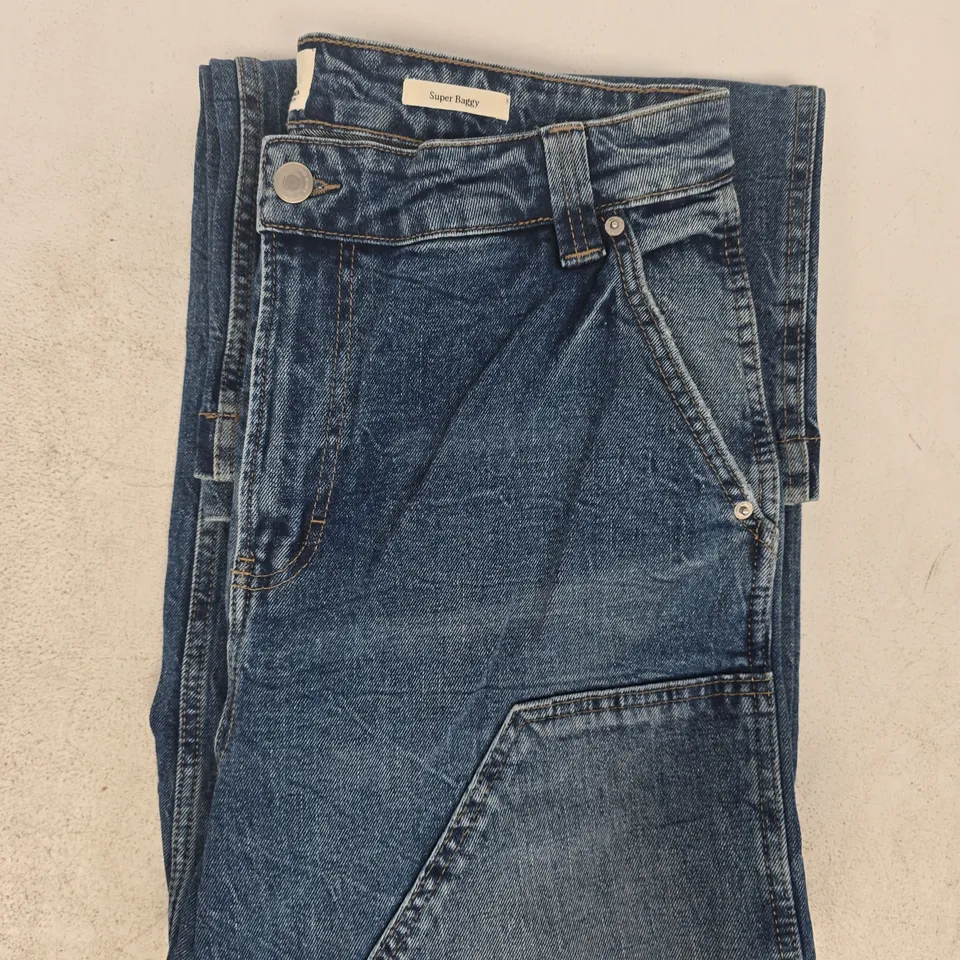 COTTON:ON SUPER BAGGY DENIM JEANS IN BLUE SIZE 30