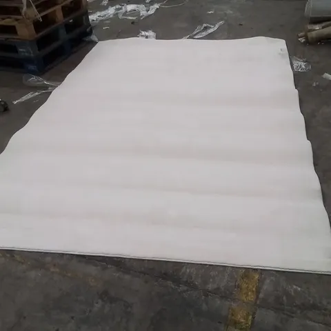 QUALITY DESIGNER AREA RUG - APPROXIMATELY 281X202