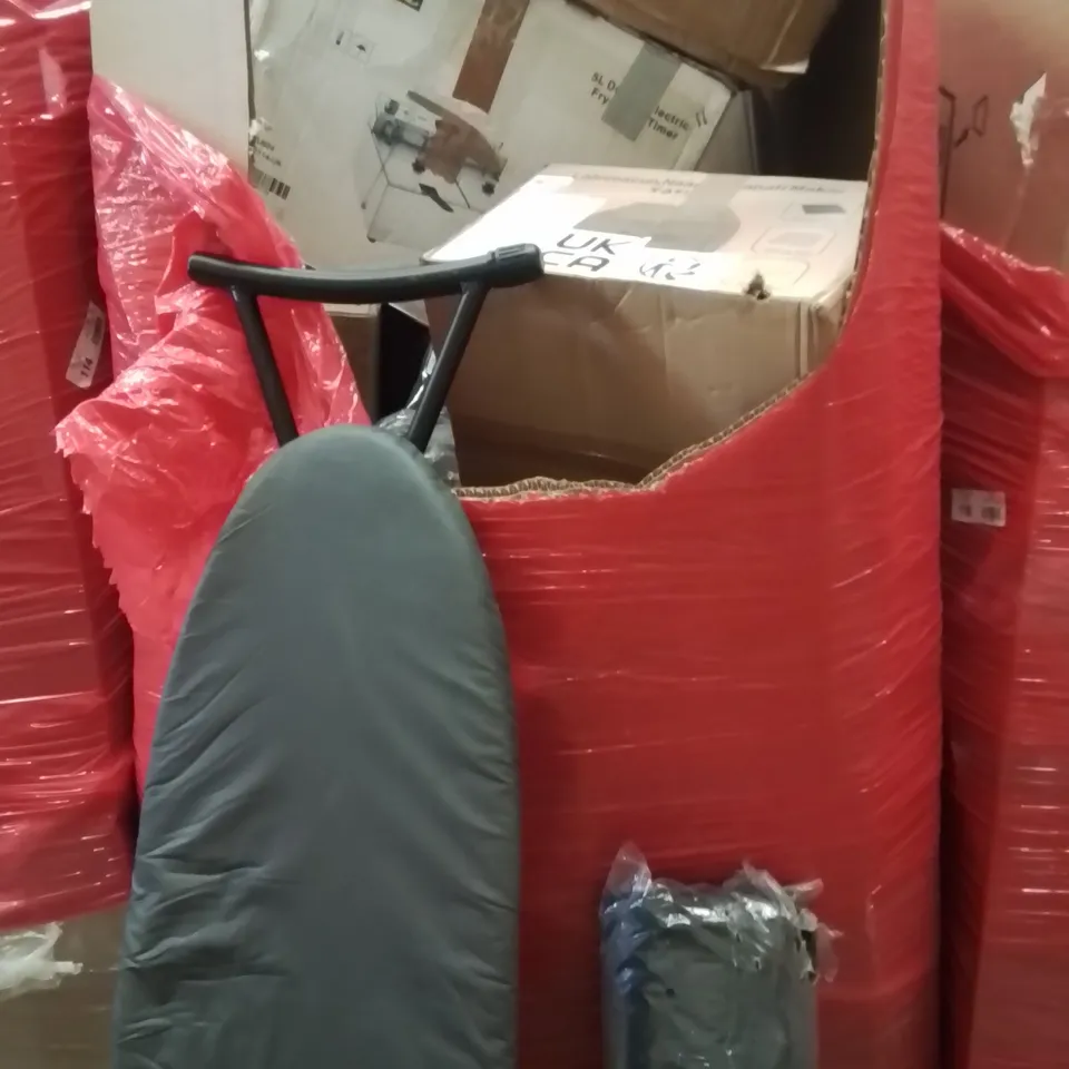 PALLET CONTAINING VARIOUS ASSORTED BOXED HOUSEHOLD ITEMS TO INCLUDE: NAAN MAKER CAMPING CHAIR AND LOTS MORE UNMARKED BOXED ITEMS 