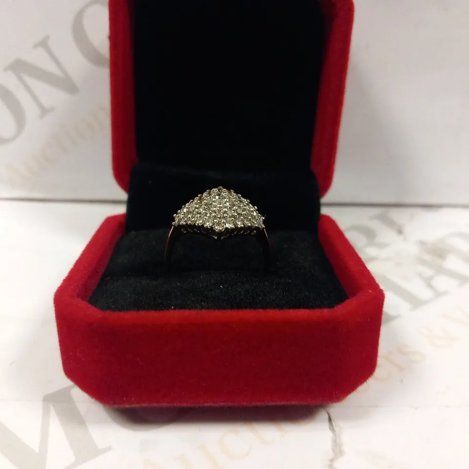 9CT YELLOW GOLD DIAMOND DRESS RING 