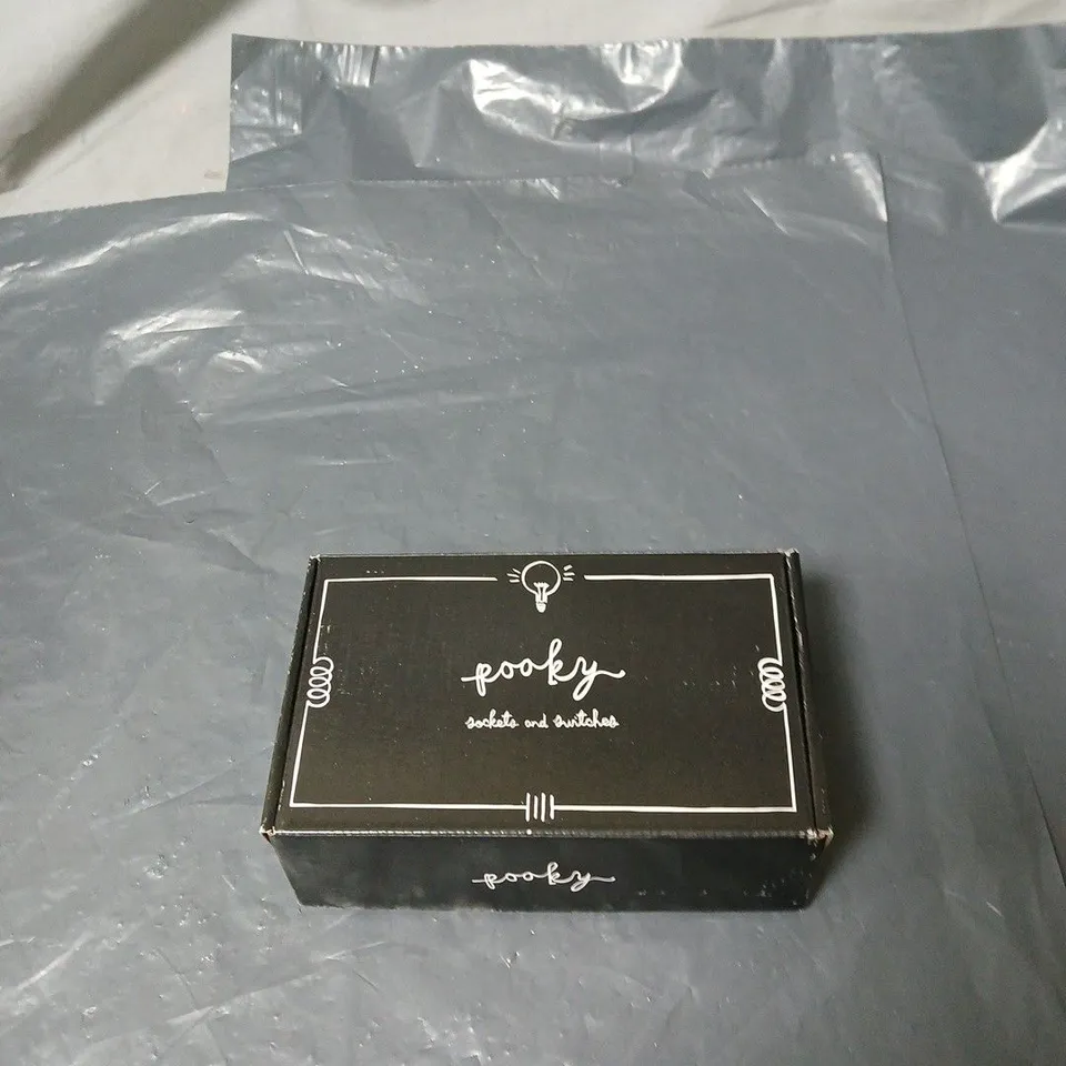 POOKY SOCKETS AND SWITCHES WALL PLATE – METAL FINISH (2-GANG)