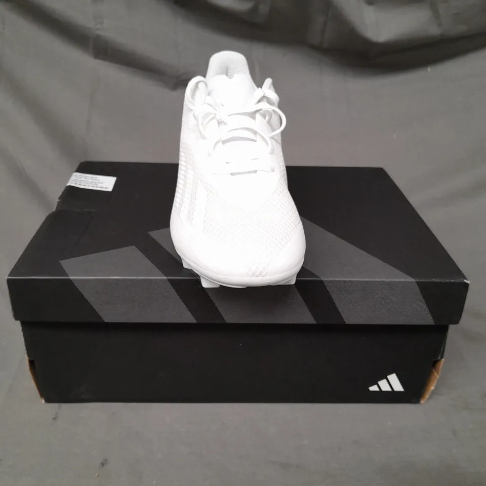 BOXED PAIR OF ADIDAS X SPEEDPORTAL.4 FOOTBALL BOOTS IN WHITE UK SIZE 8.5