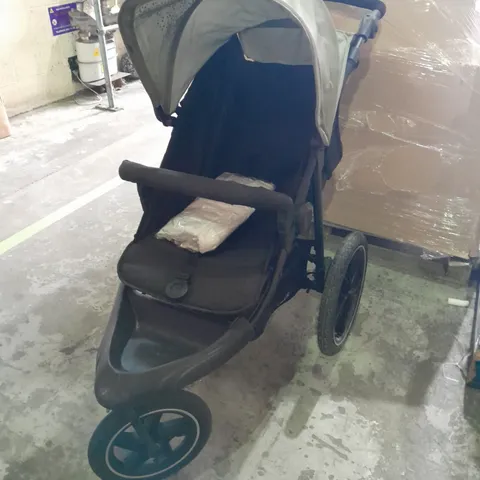 HAUCK DISNEY RUNNER 2 - MICKEY MOUSE OLIVE
