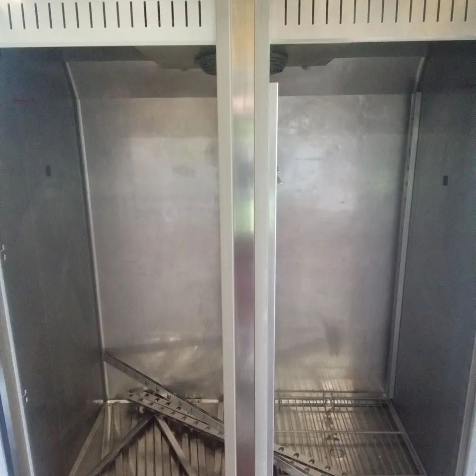 COMMERCIAL DOUBLE DOOR FRIDGE - SPA TN 140