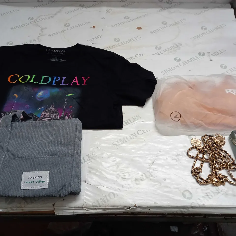 LARGE QUANTITY OF CLOTHING ITEMS TO INCLUDE , SWEATERS, JEANS, T-SHIRTS, ETC