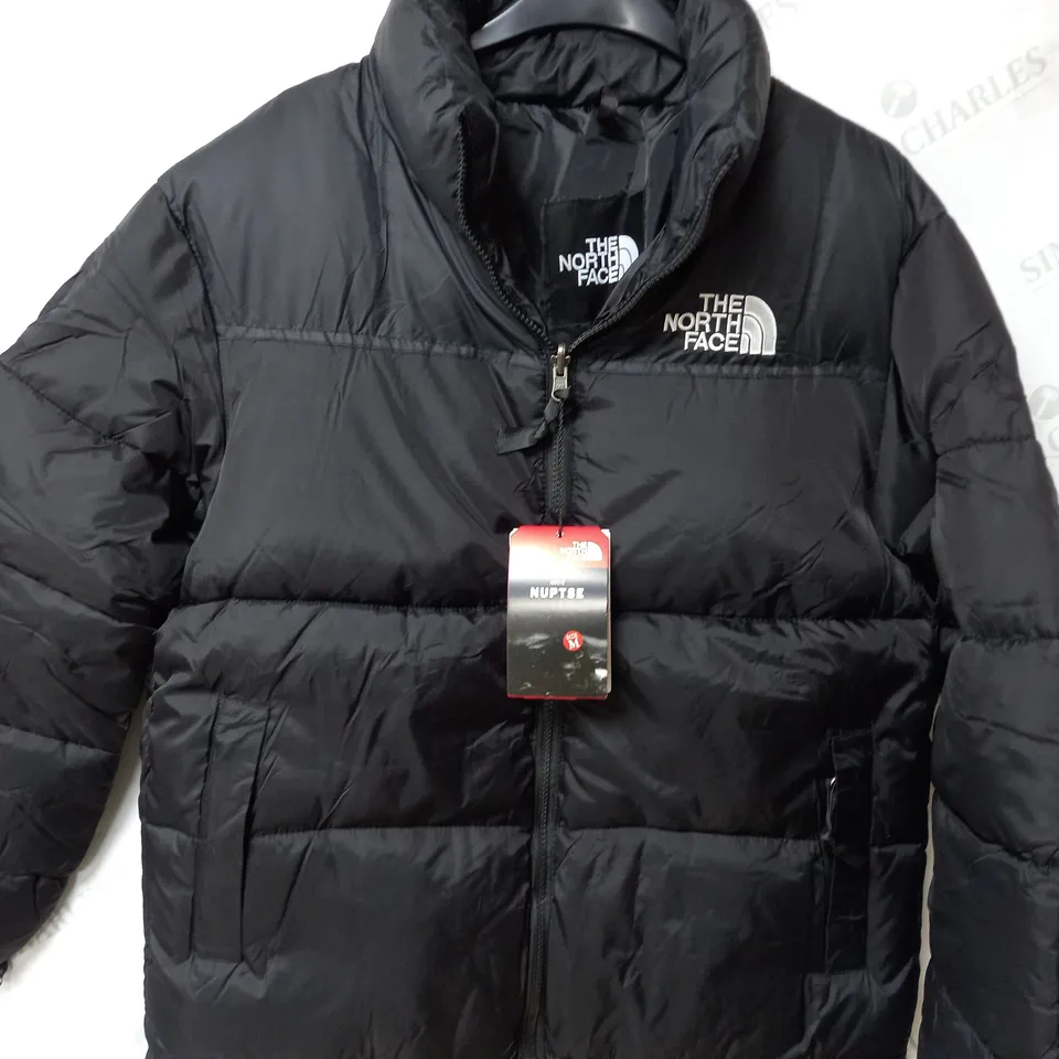 NORTH FACE ICONIC NUPTSE BLACK COAT - SIZE M