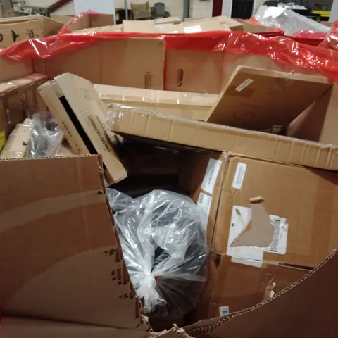 PALLET OF ASSORTED HOUSEHOLD GOODS AND PRODUCTS TO INCLUDE;LAUNDRY RACK,AREA RUG, AUTOMATIC CAT LITTER BOX
