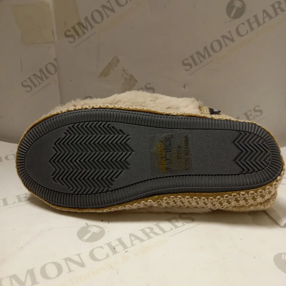 MUK LUKS CAT ANIMAL BOOT SLIPPERS - SIZE 7