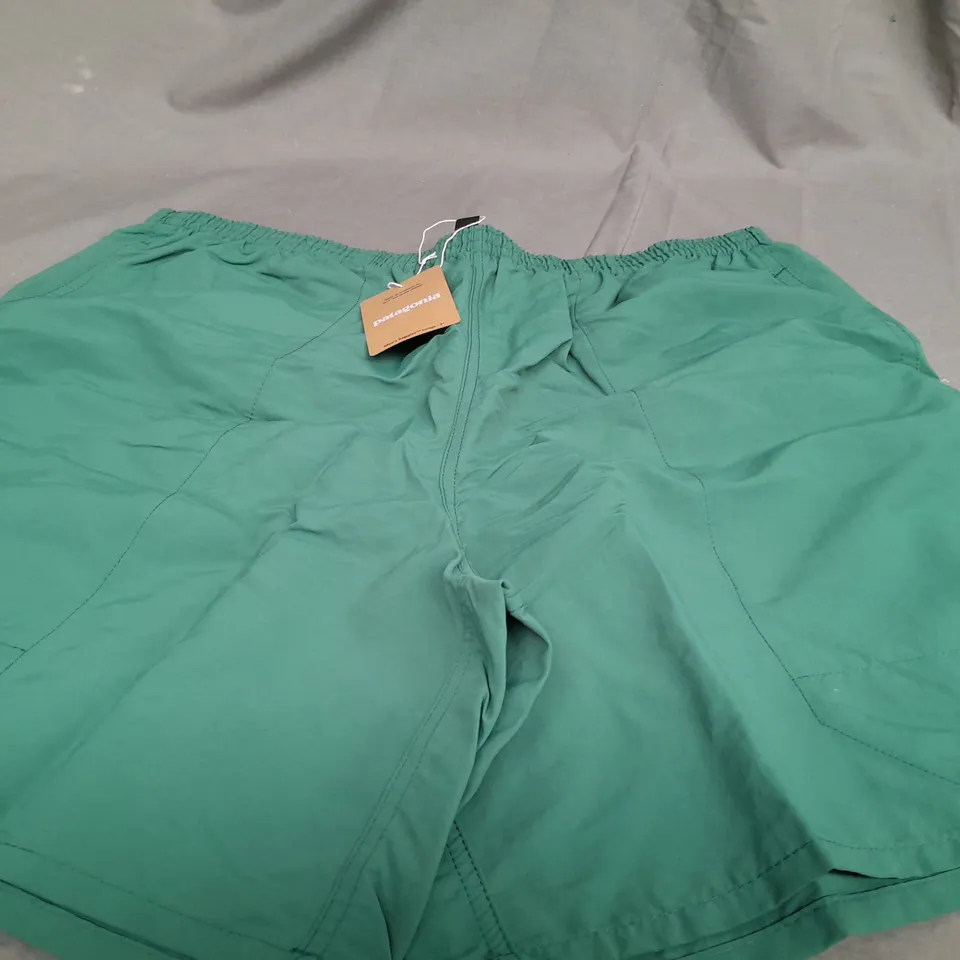 PATAGONIA GREEN MENS BAGGIES LONG 7 INCH - XL