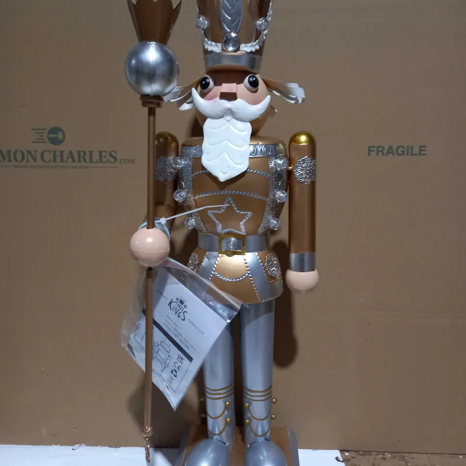 CHRISTMAS NUTCRACKER 80CM RRP £99.99