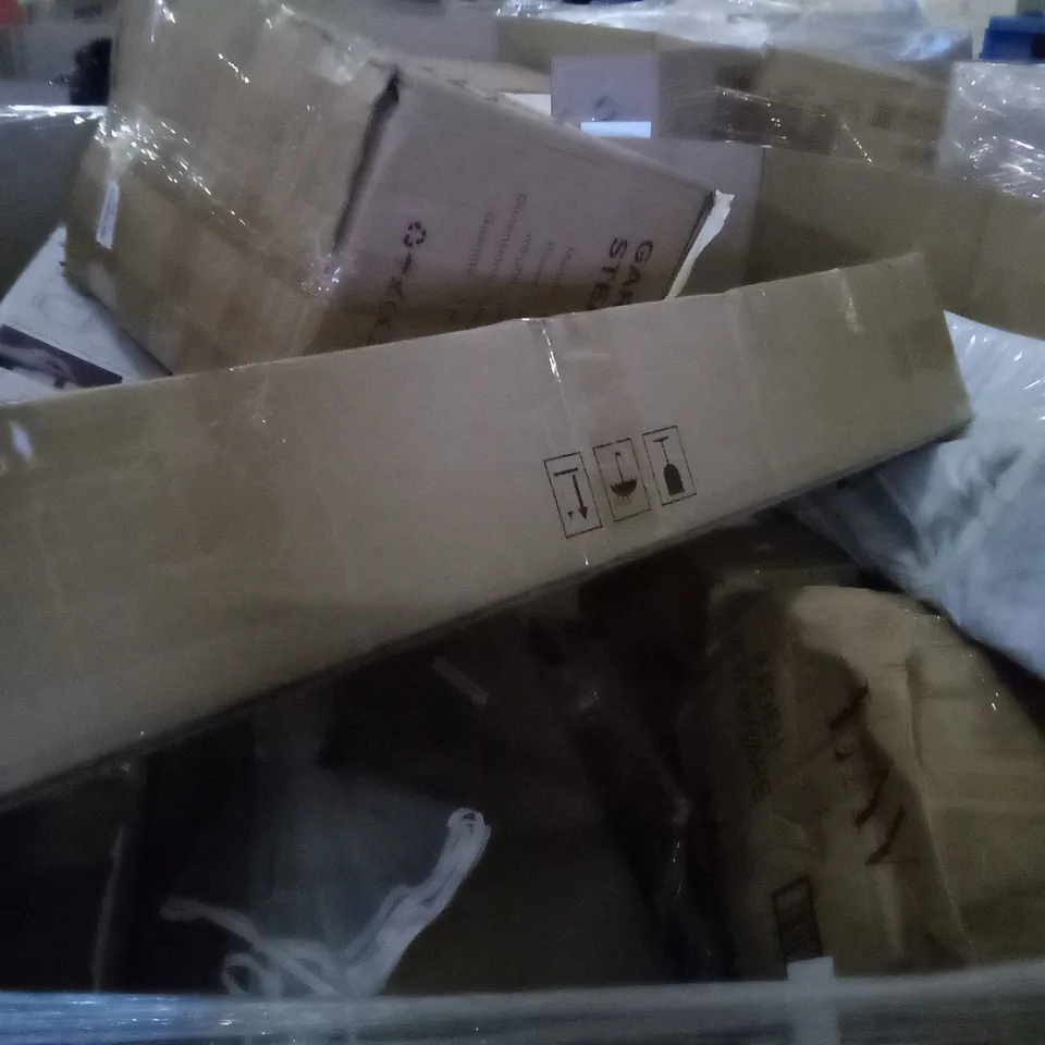 PALLET OF ASSORTED ITEMS INCLUDING GARMENT RACK, ACCSTORE NON-WOVEN FABRIC WARDROBE, SMART MOON LIGHT, LUMBAR SUPPORT CAMPING CHAIR, TOILET SEAT