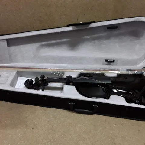 BOXED VIOLIN AND CASES 