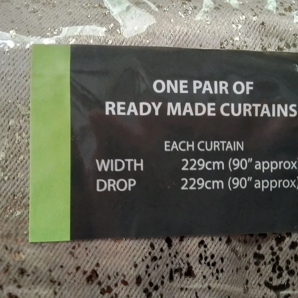ENHANCED LIVING BLACKOUT THERMAL CURTAINS 229 X 229CM AND 3 MATCHING CUSHION COVERS