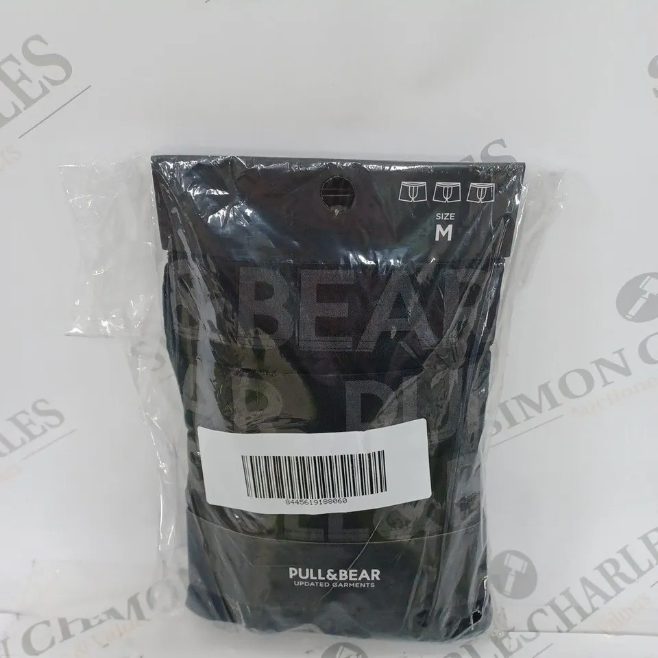 PULL&BEAR SET OF 3 BLACK BOXERS - MEDIUM