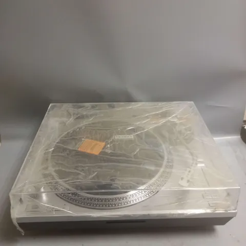 VICTROLA PROFFESIONAL TURNTABLE VPRO-2000